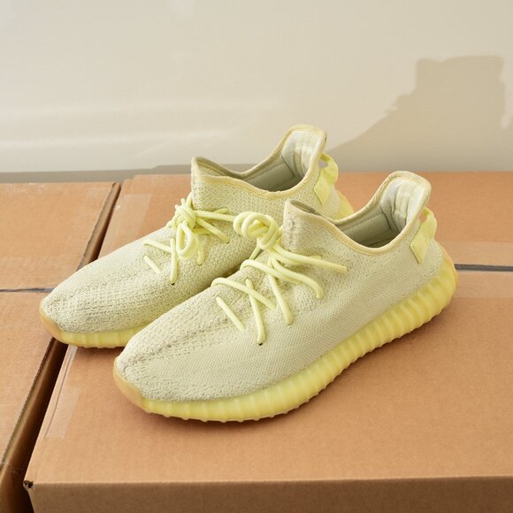Yeezy 350 v2 Butter size
